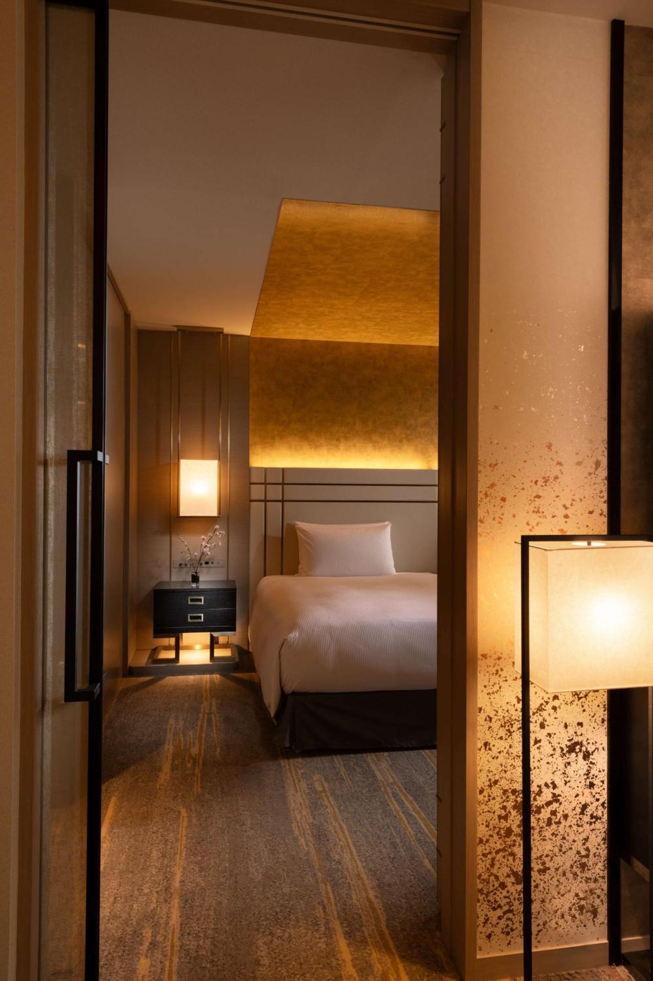 Doubletree By Hilton Station Kyōto
